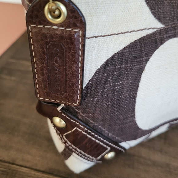 Coach Signature Summer Bagette Style Satchel - Picture 10 of 13